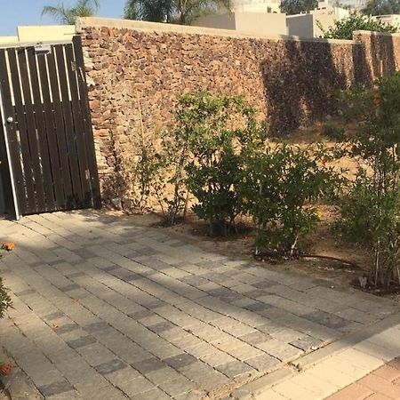 Rom Hatayelet Arad Esterno foto